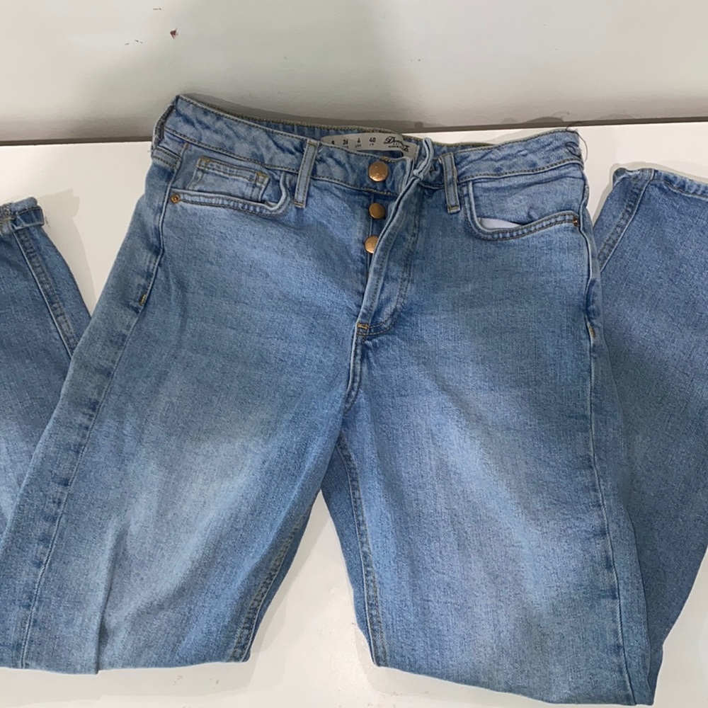 Light wash Jeans